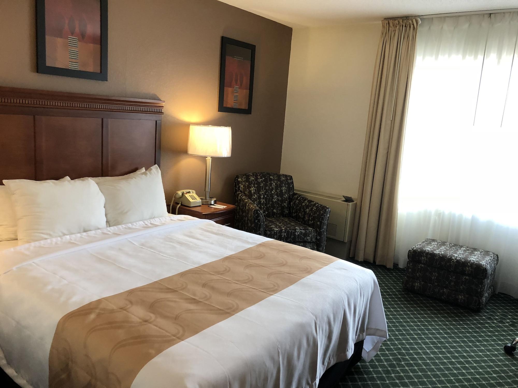 Quality Inn Colchester - ברלינגטון מראה חיצוני תמונה