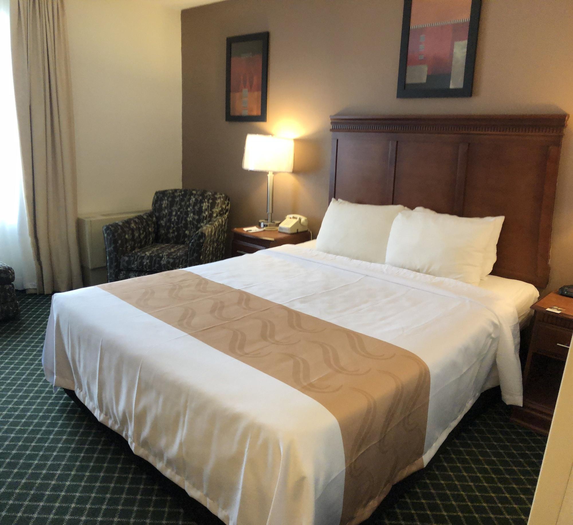 Quality Inn Colchester - ברלינגטון מראה חיצוני תמונה