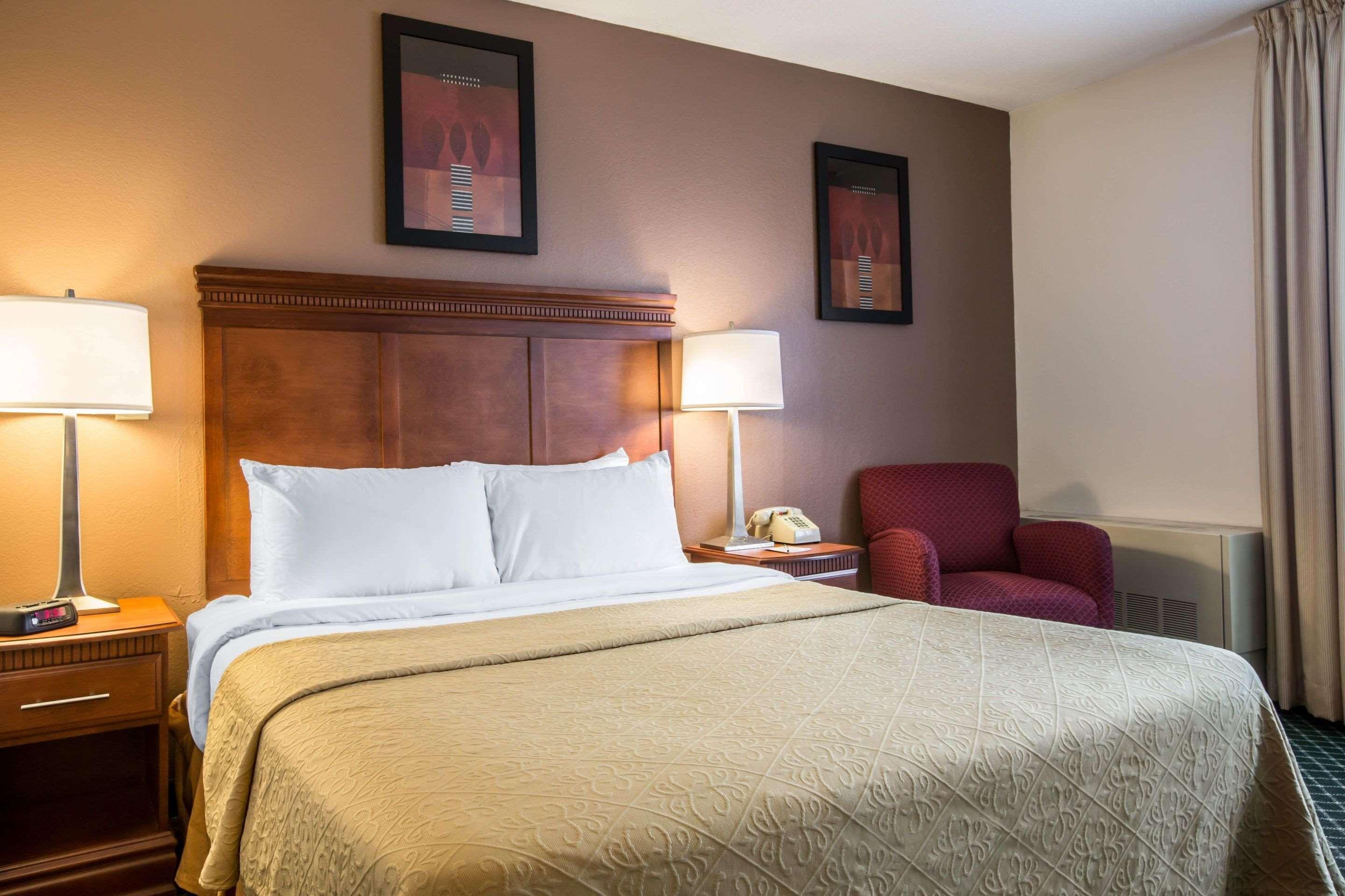 Quality Inn Colchester - ברלינגטון מראה חיצוני תמונה