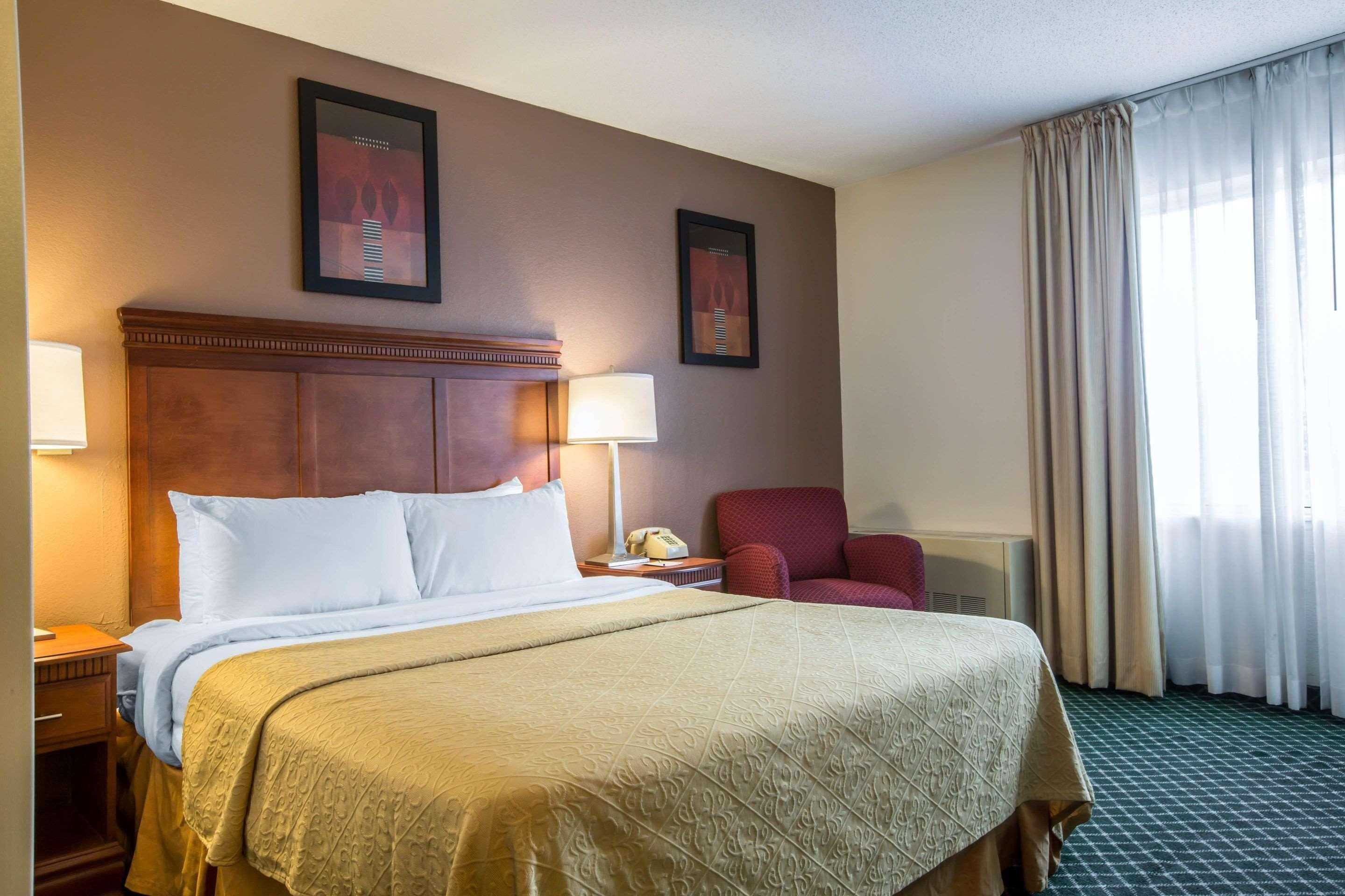 Quality Inn Colchester - ברלינגטון מראה חיצוני תמונה