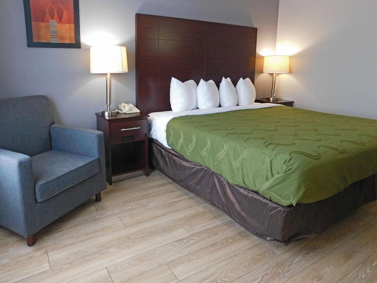 Quality Inn Colchester - ברלינגטון מראה חיצוני תמונה