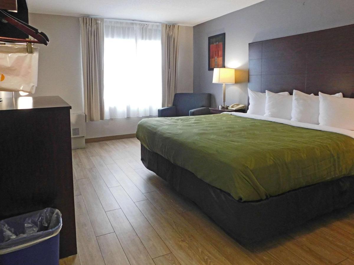 Quality Inn Colchester - ברלינגטון מראה חיצוני תמונה