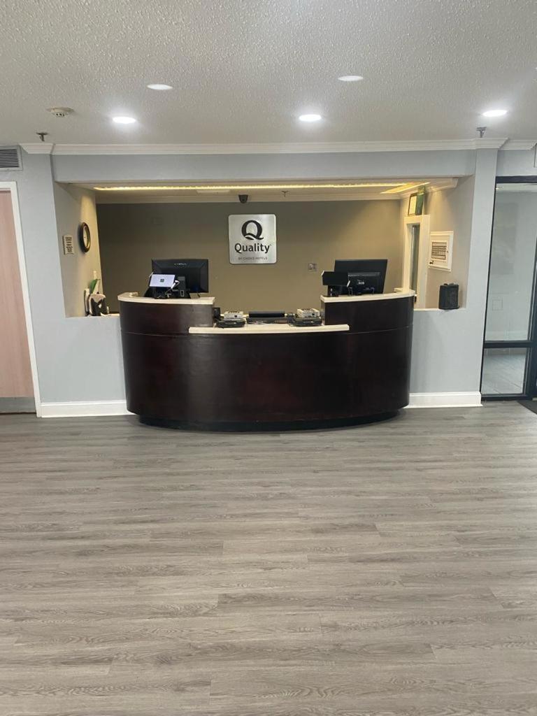 Quality Inn Colchester - ברלינגטון מראה חיצוני תמונה