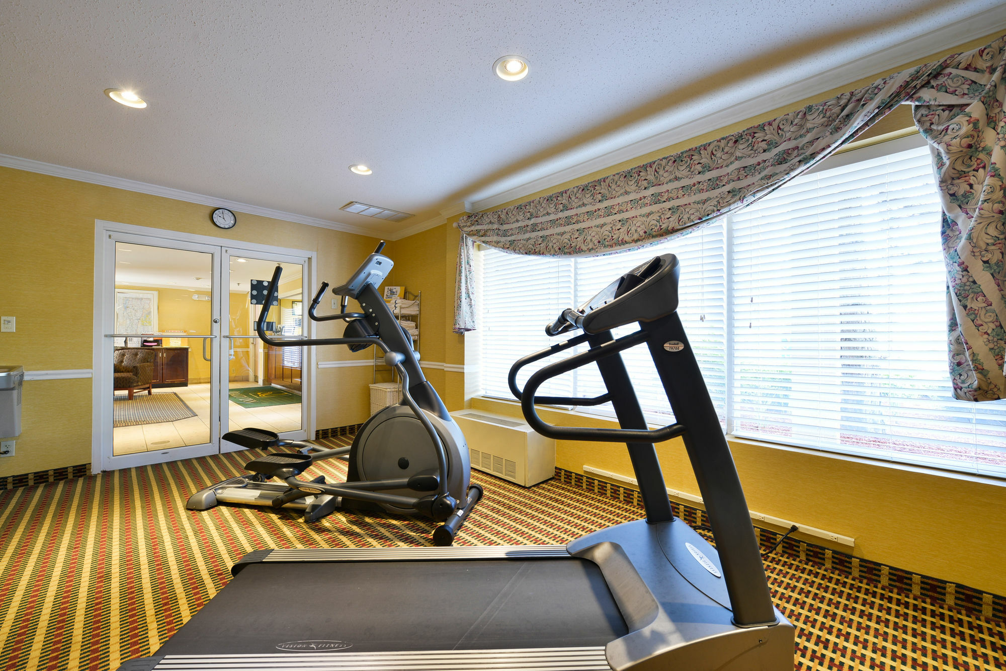 Quality Inn Colchester - ברלינגטון מראה חיצוני תמונה